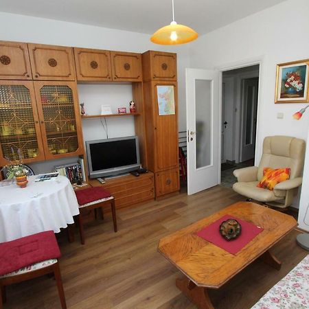 Apartment Dina Ровінь Екстер'єр фото